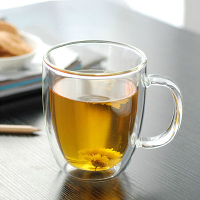 Тумблер высокой стены двойника боросиликата стеклянный, прозрачная чашка чая с бамбуковой крышкой поставщик