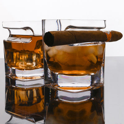 Двойника чашки бокалов сигары дно кристаллического старомодное толстое для вискиа поставщик